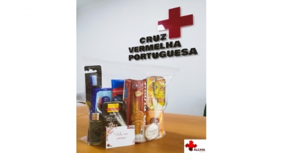 Cruz Vermelha de Coimbra: kit para a popula&ccedil;&atilde;o em situa&ccedil;&atilde;o de sem-abrigo constru&iacute;do pela comunidade